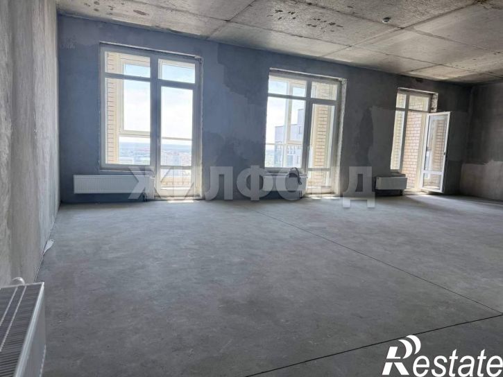 3-комн квартира Строителей проспект, д.18к1