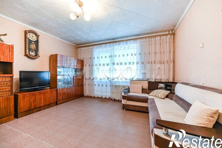 3-комн квартира Островского улица, д.8