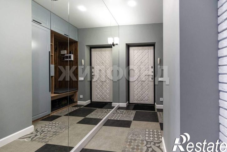 3-комн квартира Шумакова улица, д.11