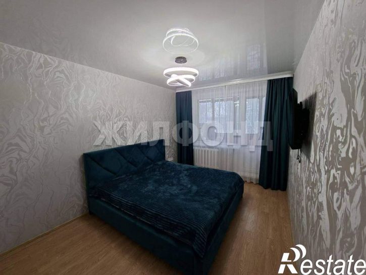 3-комн квартира Сухэ-Батора улица, д.11