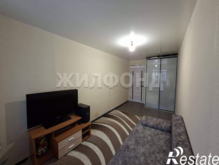 3-комн квартира Сухэ-Батора улица, д.11