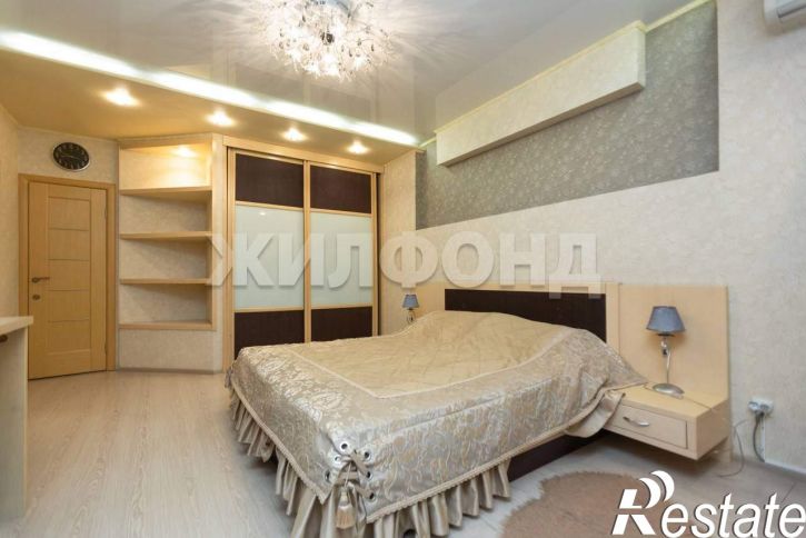 4-комн квартира Профинтерна улица, д.38А