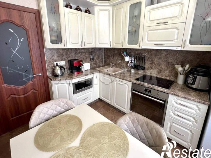 4-комн квартира Балтийская улица, д.67