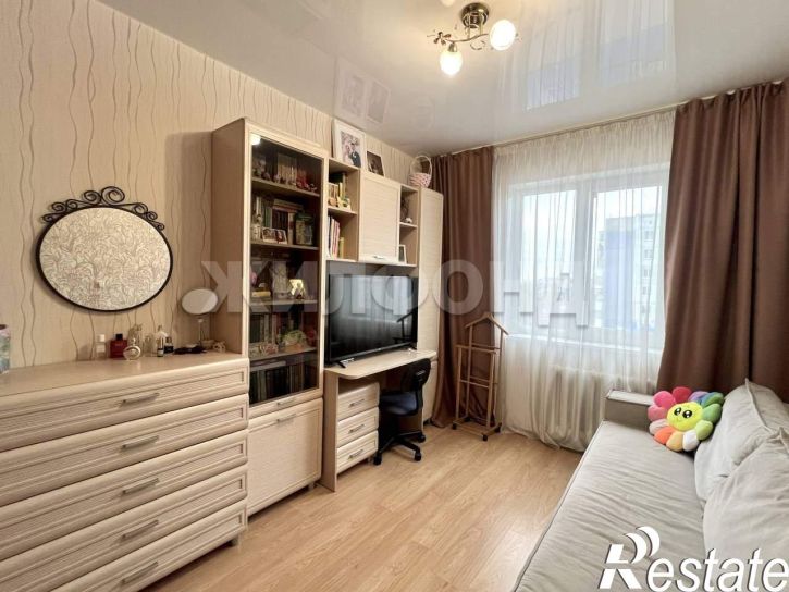 4-комн квартира Балтийская улица, д.67