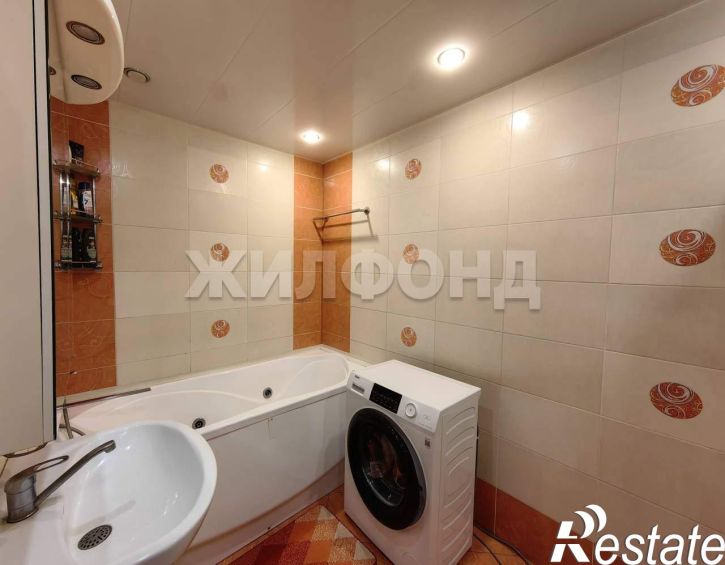 4-комн квартира Матросова улица, д.10