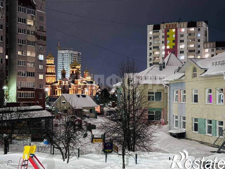 4-комн квартира Новгородская улица, д.26