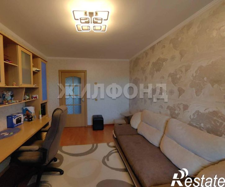 4-комн квартира Матросова улица, д.10
