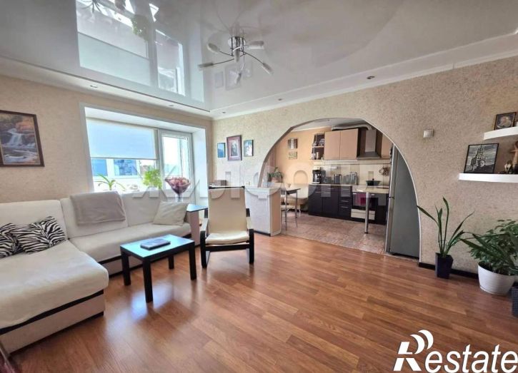 4-комн квартира Островского улица, д.7