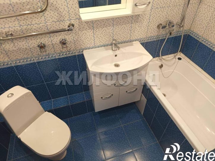 4-комн квартира Островского улица, д.7