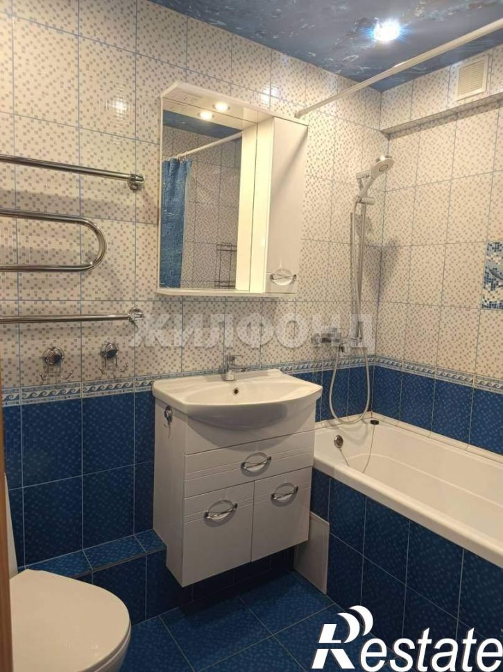 4-комн квартира Островского улица, д.7