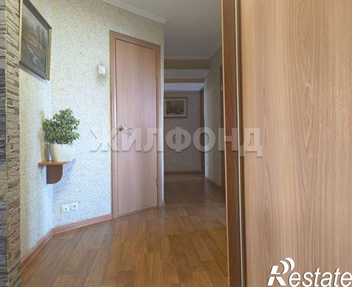 4-комн квартира Островского улица, д.7