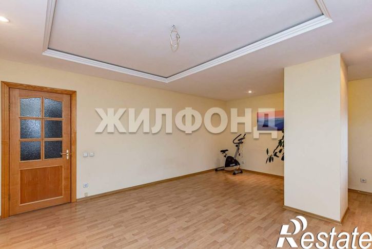 6-комн квартира Попова улица, д.98А
