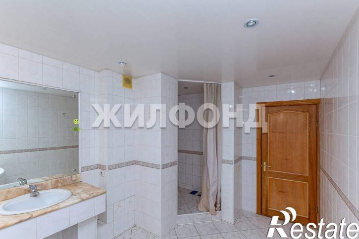 6-комн квартира Попова улица, д.98А