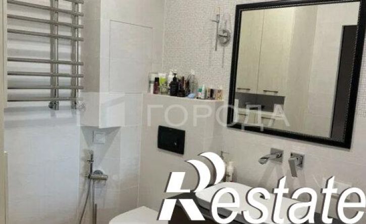 3-комн квартира улица Профинтерна, 28А,  д. 28А