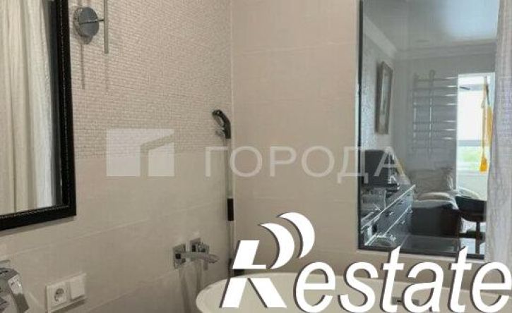 3-комн квартира улица Профинтерна, 28А,  д. 28А