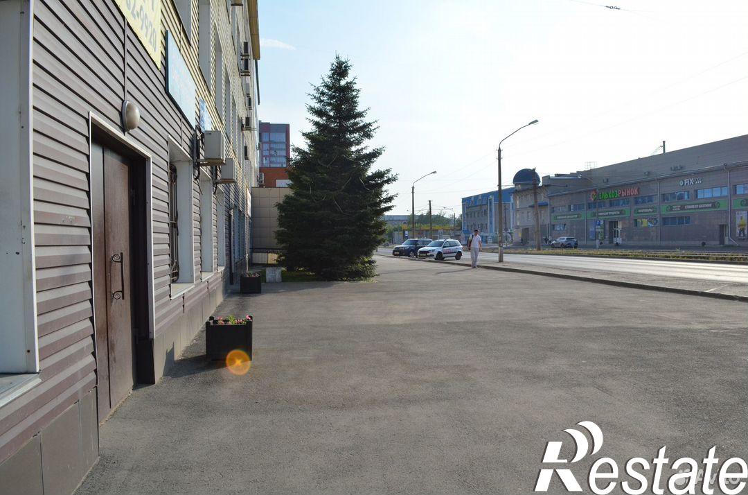 Сдать офис, помещение под офис за 12 600 рублей на проспект Калинина, 51