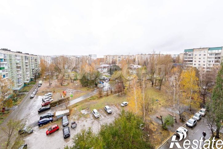 3-комн квартира Антона Петрова улица, д.262