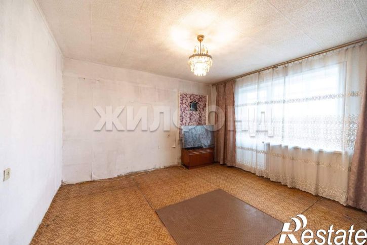 3-комн квартира Антона Петрова улица, д.262