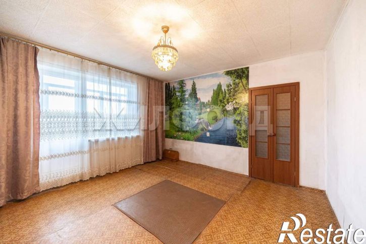 3-комн квартира Антона Петрова улица, д.262