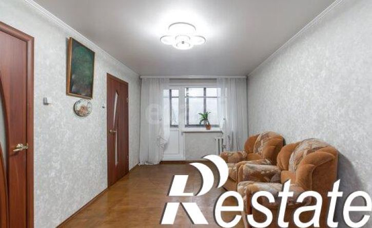 4-комн квартира улица Антона Петрова, 152,  д. 152
