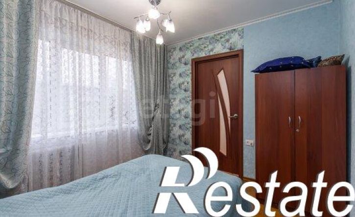4-комн квартира улица Антона Петрова, 152,  д. 152