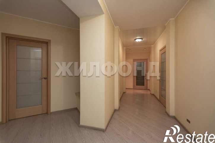 4-комн квартира Профинтерна улица, д.38А