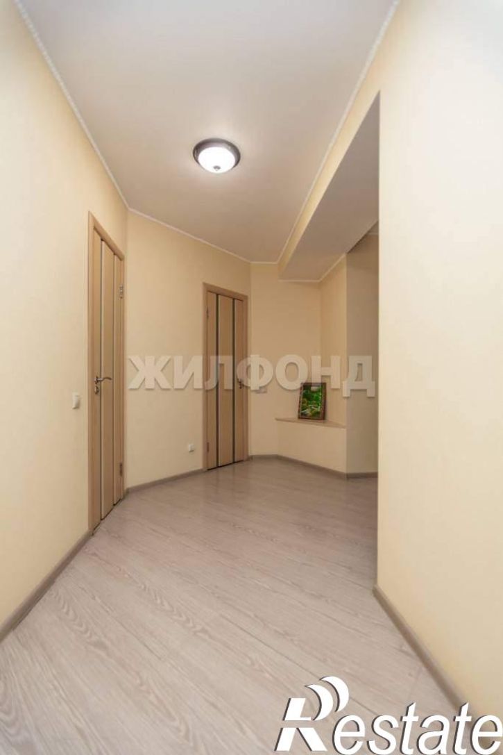4-комн квартира Профинтерна улица, д.38А