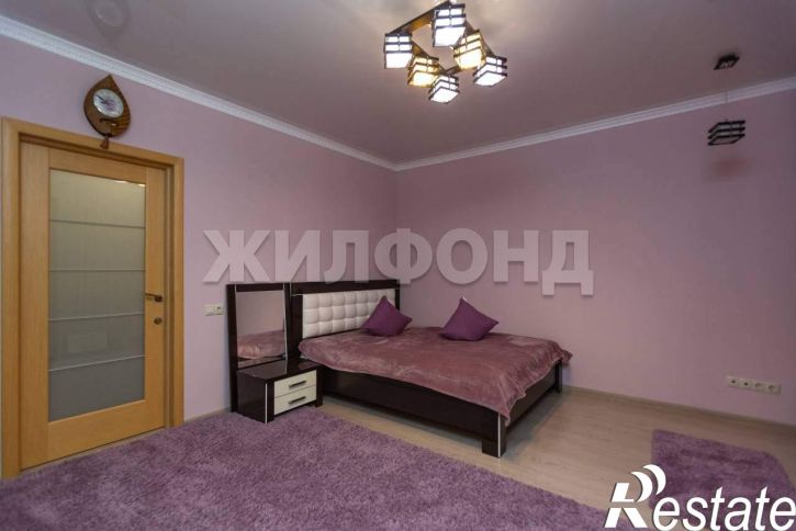 4-комн квартира Профинтерна улица, д.38А