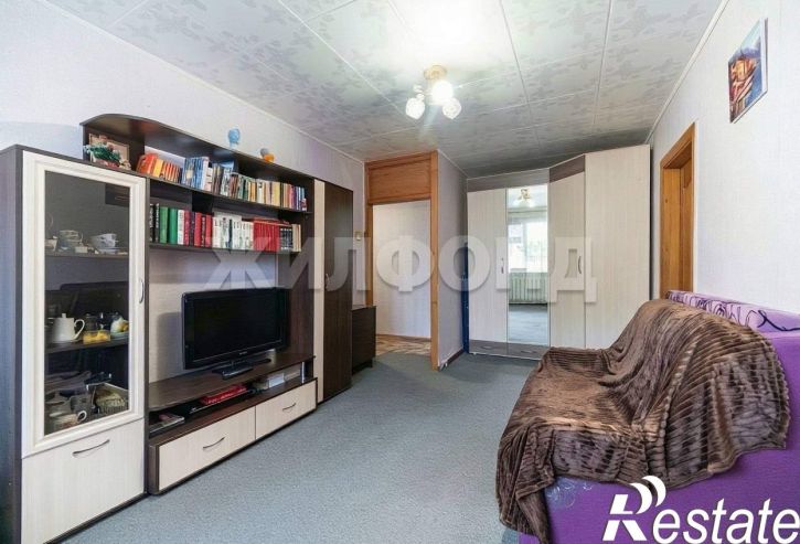 3-комн квартира Антона Петрова улица, д.134