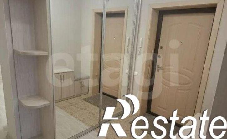 3-комн квартира улица Антона Петрова, 222А,  д. 222А